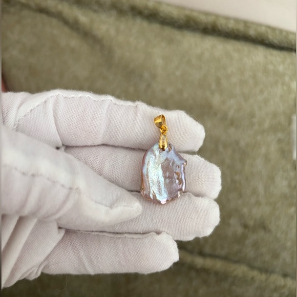 Natural Raw Pearl Pendant - Picture 4 of 11